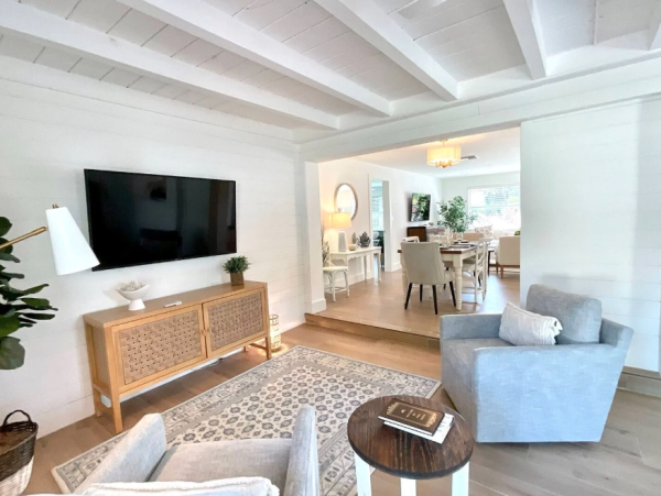 Luxurious Coasal Retreat in Naples - 3-Bedroom, Private Pool
